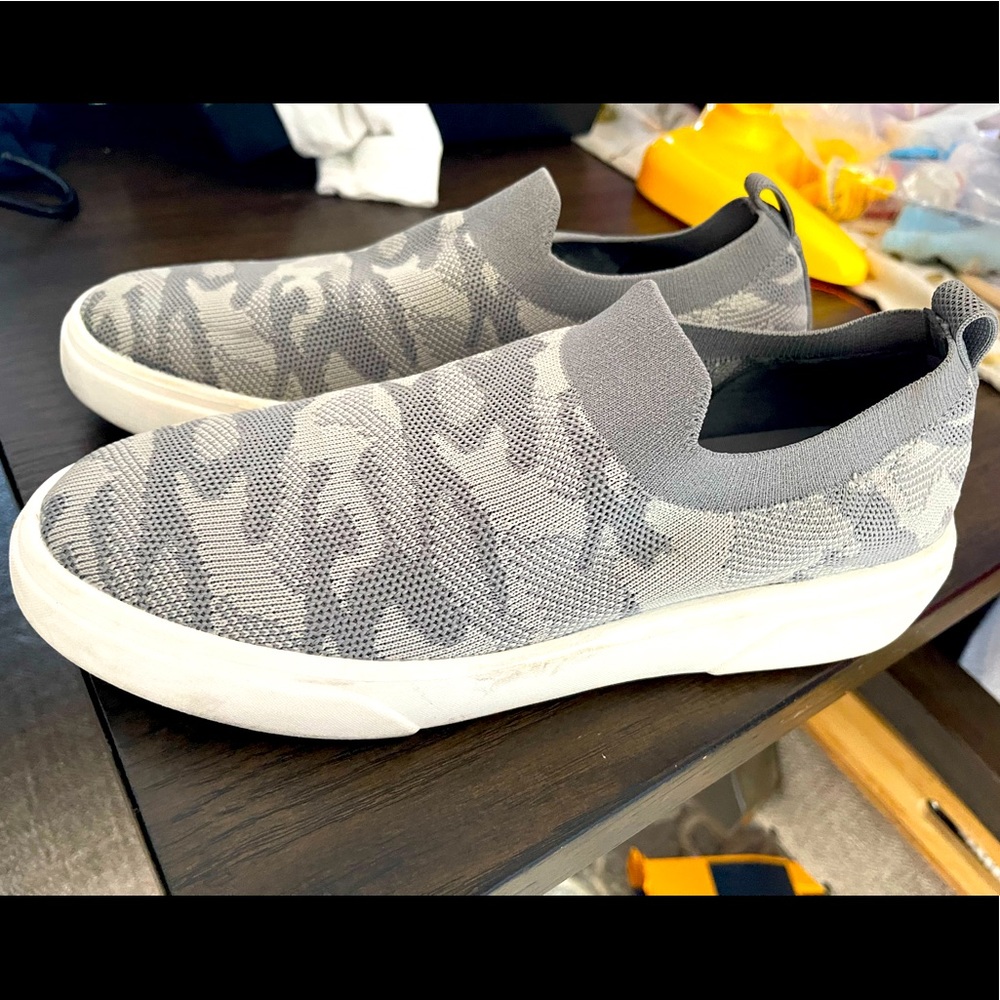 A new day brand mesh athletic shoe